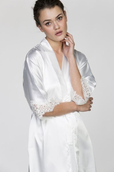 Ekru Düz Kesim Kol Dantel Sabahlık